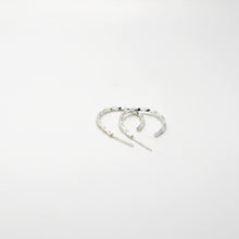 Load image into Gallery viewer, Small Twisted Hoop Earrings