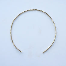 Load image into Gallery viewer, Twisted Neck Cuff